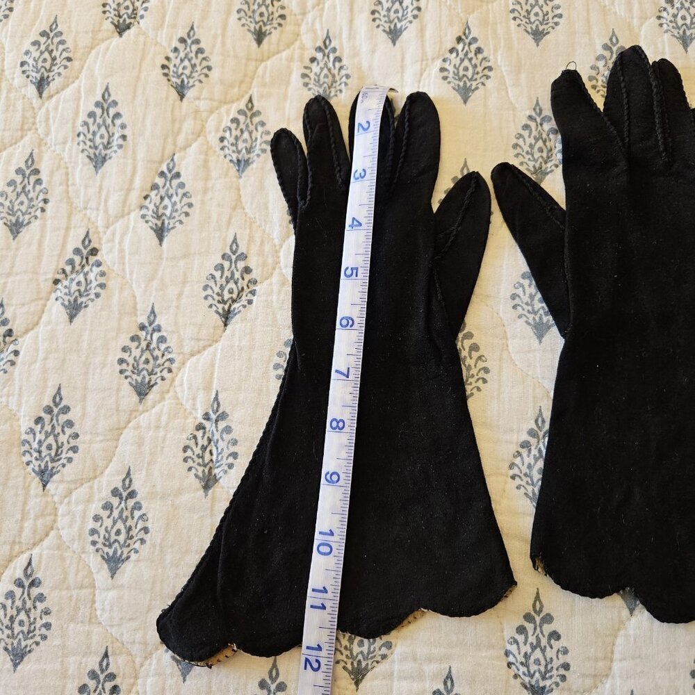 Vintage Juliette Black Suede Opera Gloves Scalloped Edge Formal Evening 6.5 - Picture 5 of 11